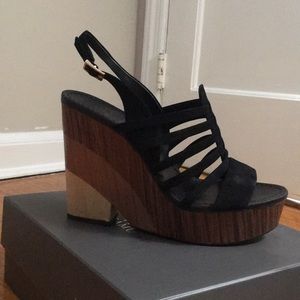 Vince Camuto Onia Size 11 NWT